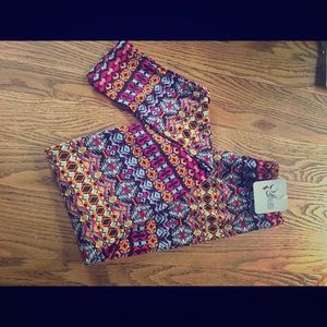 Abby And Anna Leggings with tag